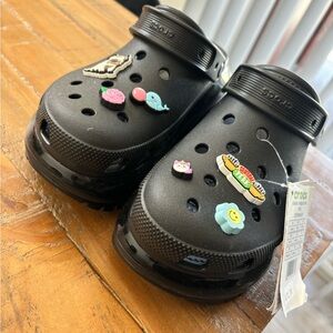Crocs black  classic mega crush clog